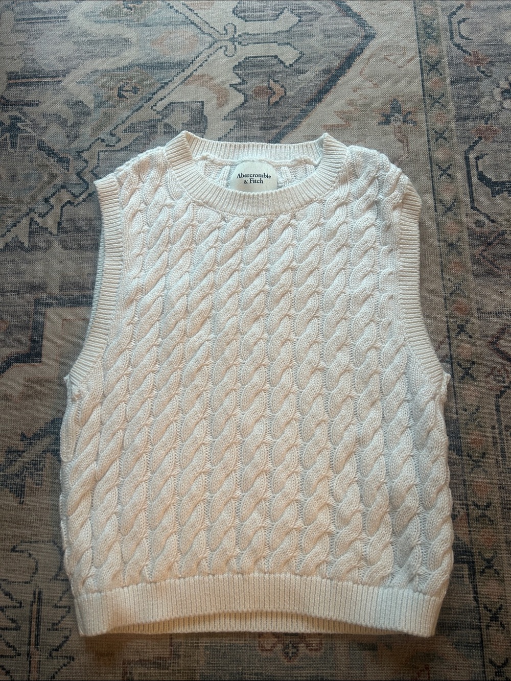 Abercrombie & Fitch Cream Cable Knit Sleeveless Crew Sweater